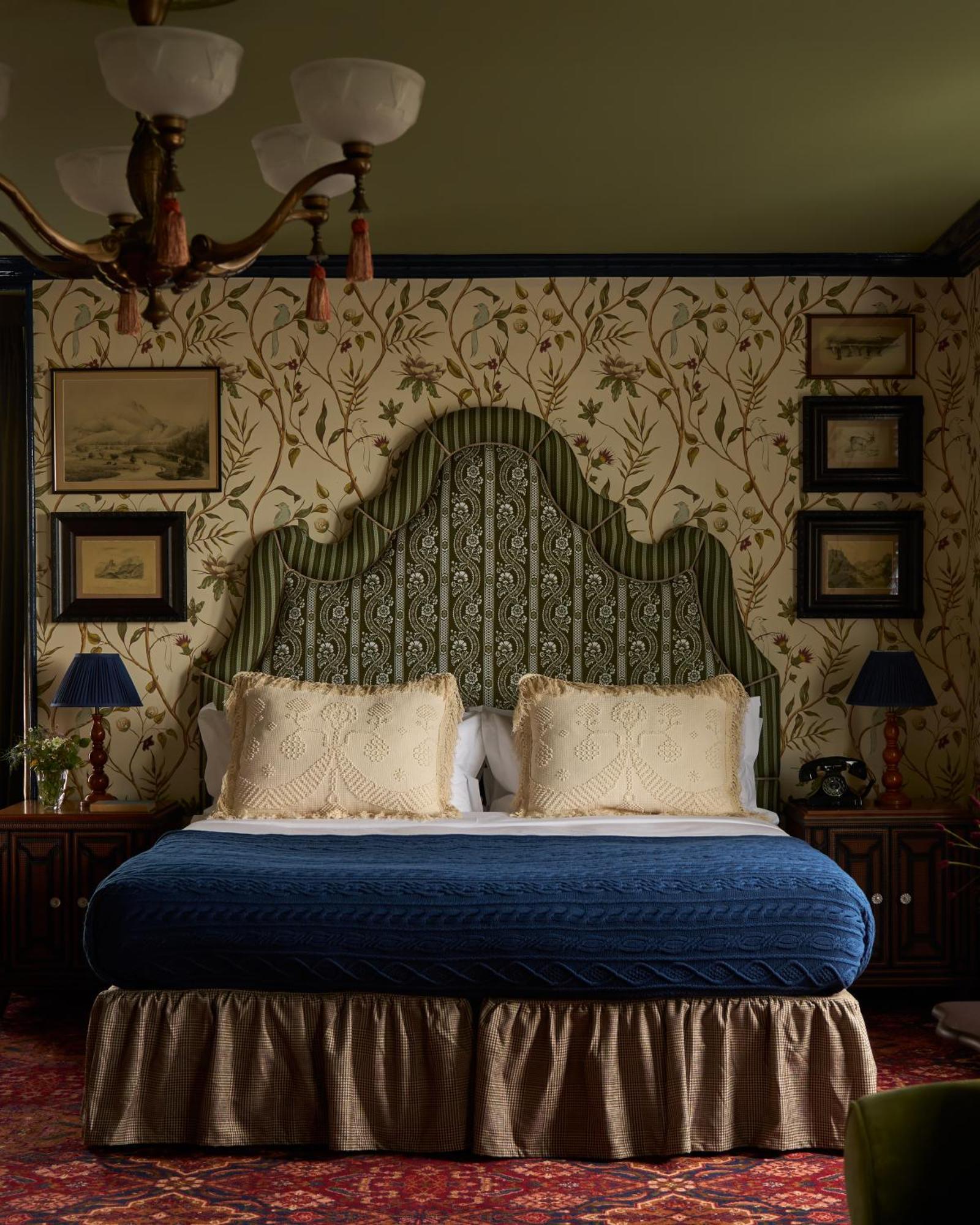 King Room,1523393812:JPEG